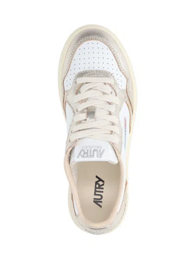 Autry Medalist Low Bicolor White Platinum Sneakers In Multi