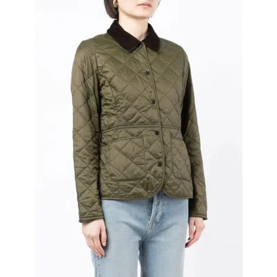 Barbour Deveron Quilted Buttoned Jacket In Green