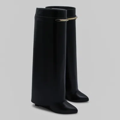 Givenchy Black Leather Boots In Black