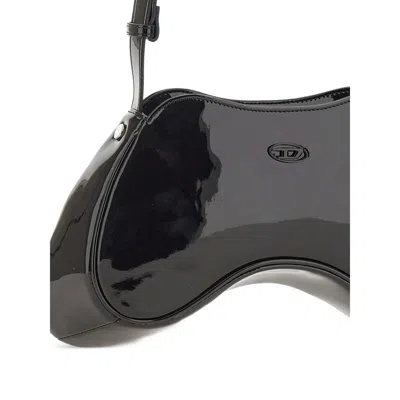 Diesel Play Patent-leather Curved Shoulder Bag In Black