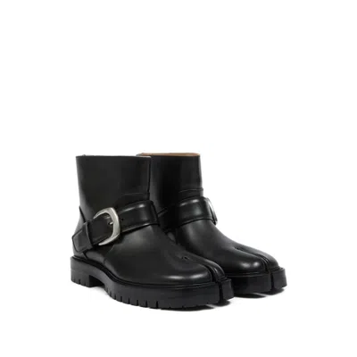 Maison Margiela Tabi Buckle-ankle Coutry Boots In Black