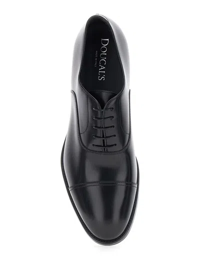 Doucal's Blue Oxford Shoes In Brushed Leather With Toe Cap In Black