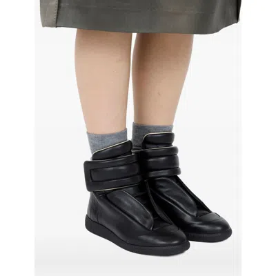 Maison Margiela Future Low Sneakers Ankle Length Rubber Sole In Black