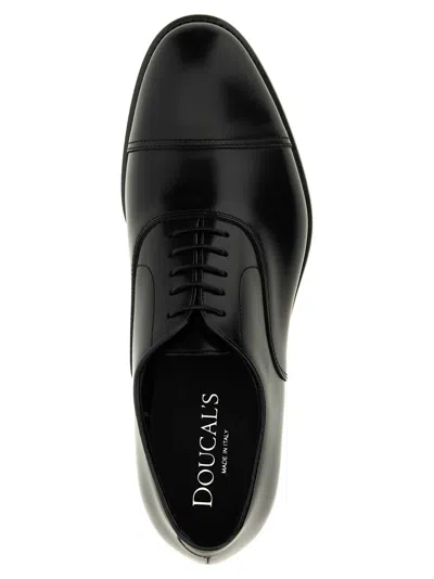 Doucal's Blue Oxford Shoes In Brushed Leather With Toe Cap In Black