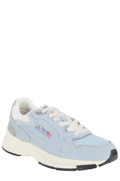 Autry Hyperway Sneakers In Blue