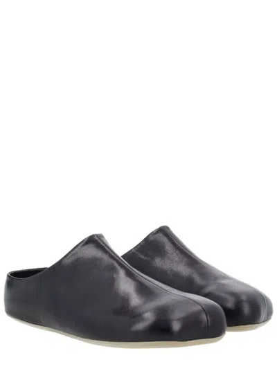 Mm6 Maison Margiela Anatomical Leather Sabot In Black
