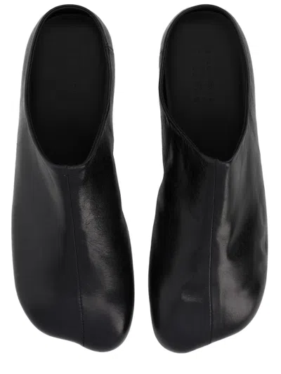 Mm6 Maison Margiela Anatomical Leather Sabot In Black