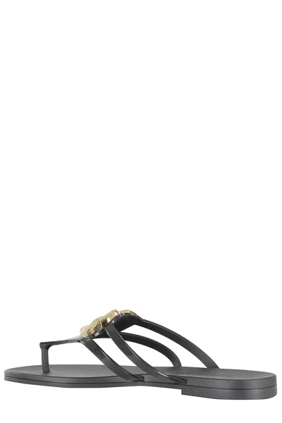 Dolce & Gabbana Black Thong Sandals With Logo Plaque On The Front In Rubber Woman