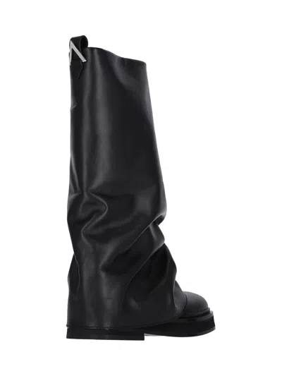 Attico Robin Black Boots With Square Toe And Logo Plaque On The Rear In Leather Woman