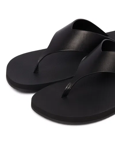 The Row Dune Classic Ginza Leather Flip Flops In Black
