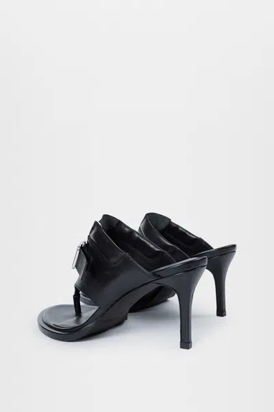 Ann Demeulemeester Bri Heeled Thong Sandals In Black