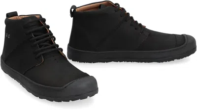 Volta Leather Desert Boots In Black