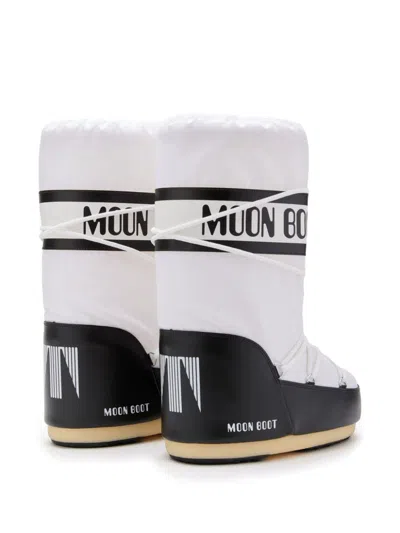 Moon Boot Boots White In Black
