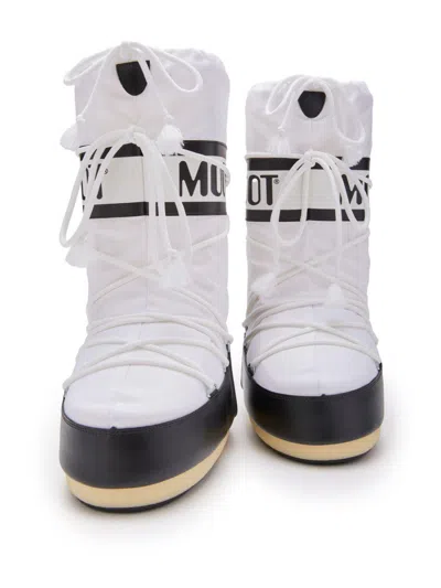 Moon Boot Boots White In Black