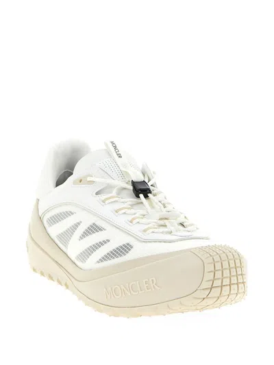 Moncler Trailgrip Lightweight Sneakers For Men In White