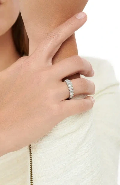 Devata Puffy Ribbed Band Ring In Silver