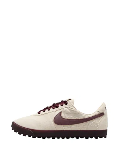 Nike Astrograbber Leather Se Sneakers In Neutral