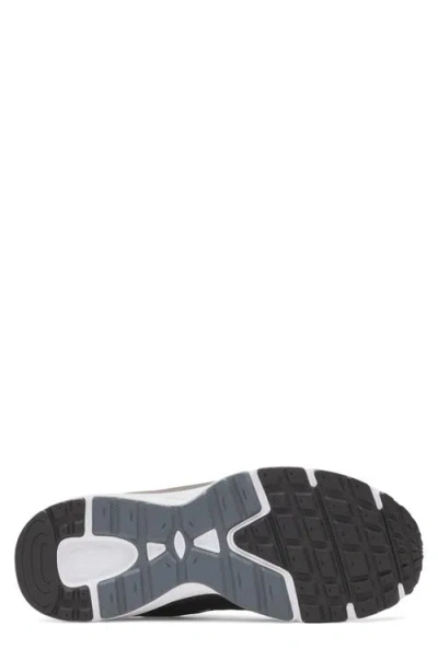 Under Armour Ua Tech Runner Sneaker In Multi