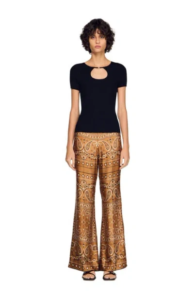 Sandro Geripptes T-shirt Mit Cut-out In Black