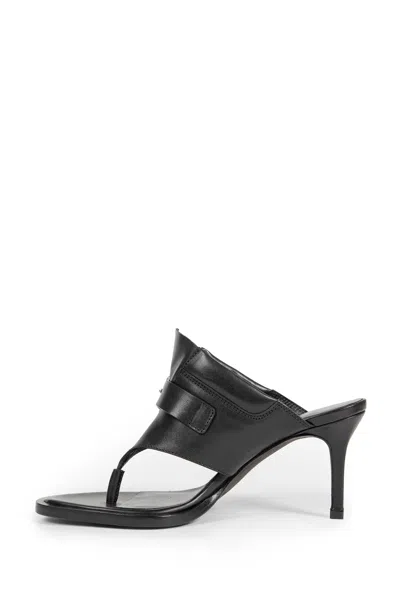 Ann Demeulemeester Bri Heeled Thong Sandals In Black