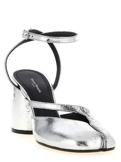 Maison Margiela Tabi Broken Mirror Leather Split-toe Pumps In Metallic