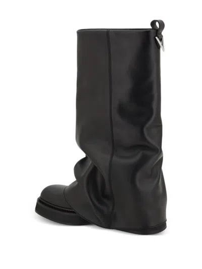 Attico Robin Black Boots With Square Toe And Logo Plaque On The Rear In Leather Woman