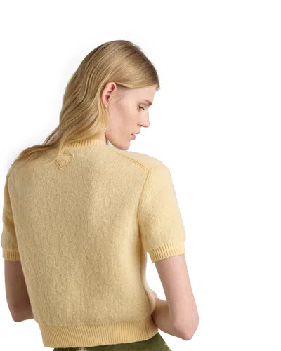 Prada Rundhalspullover Aus Kaschmir In Yellow