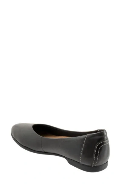 Trotters Iris Flat In Black