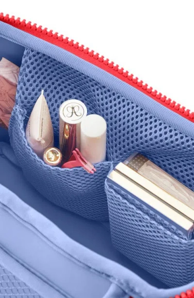 Kusshi Small Neoprene Train Case In Red