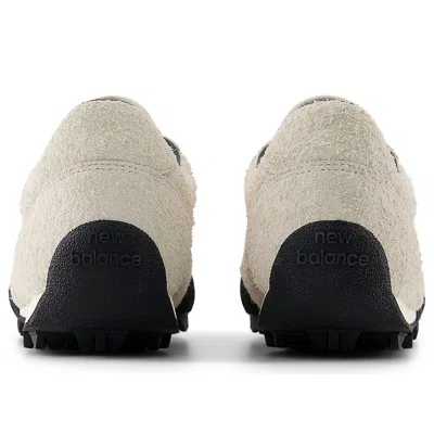 New Balance Mens Star Burst Sea Salt Gator Run Suede Trainers In White