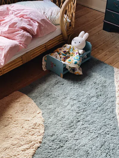 Layered Canvas Patterned Wool Blue 4'5" X 5'11" In Blue