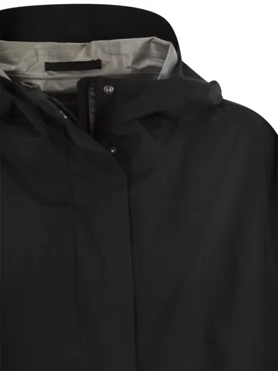 Herno Lightweight Gore-tex Jacket In Black