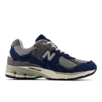 New Balance M2002d Suede Mesh Sneakers In Blue