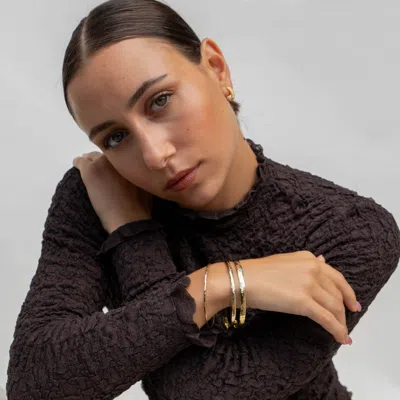 Dower & Hall 9k Gold 2mm Hammered Nomad Bangle In Gold