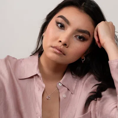 Dower & Hall Hammered Disc & Ruby Array Necklace In Metallic