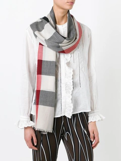 Shop Burberry The Lightweight Check Cashmere Scarf In Neutrals