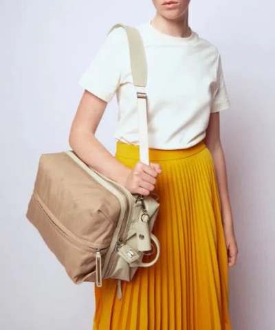 Caraa Studio 2 Medium