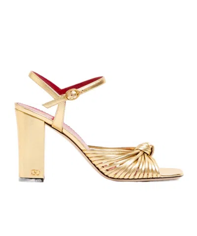Valentino Garavani 90mm Vlogo Anne Metallic Leather Block-heel Sandals In Yellow