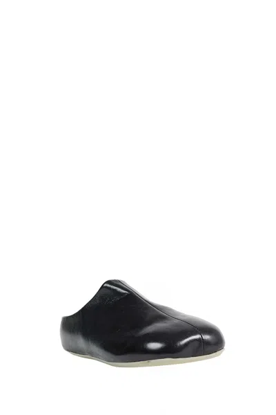 Mm6 Maison Margiela Anatomical Leather Sabot In Black