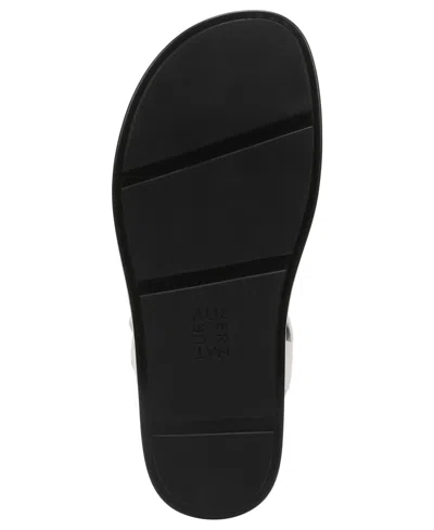 Naturalizer Fab Sandal In White
