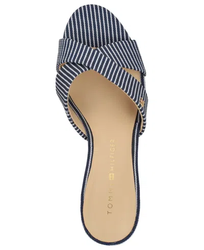 Tommy Hilfiger Lanis In Blue