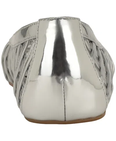 Nine West Dippy Flat In Silver