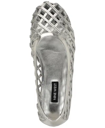 Nine West Dippy Flat In Silver