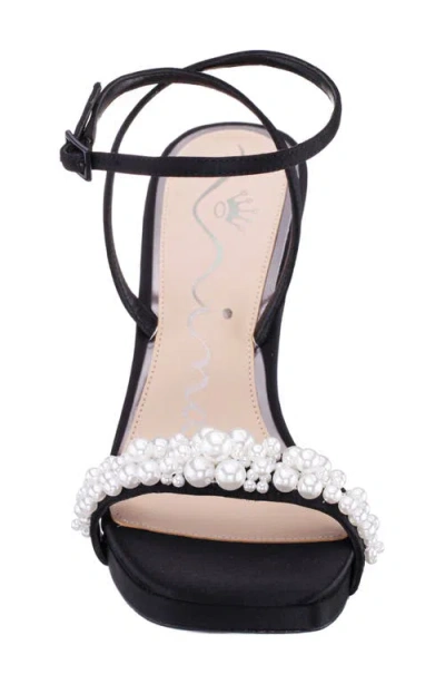 Nina Evette Ankle Strap Platform Sandal In Black