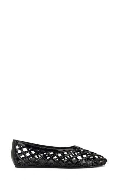 Nine West Dippy Woven Flat In Black