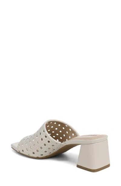 Lifestride Wide Width Colette Sandal In White