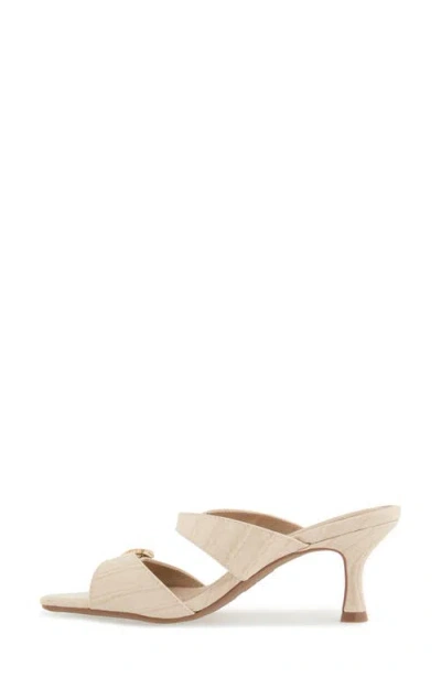Esprit Cloud Sandal In Neutral