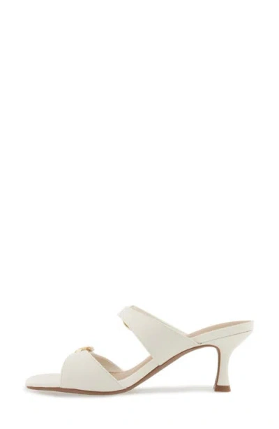 Esprit Cloud Sandal In White
