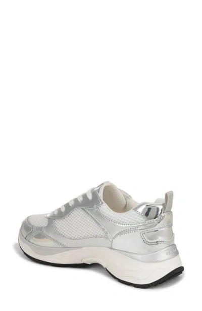 Naturalizer Wide Width Zoie Sneaker In White