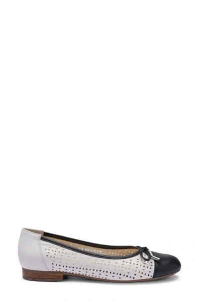 Ara Sangria Cap Toe Flat In White